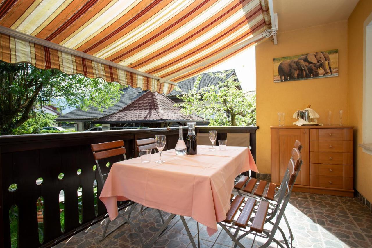 Hostel LakeBled Exterior foto