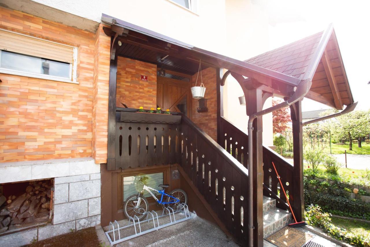 Hostel LakeBled Exterior foto